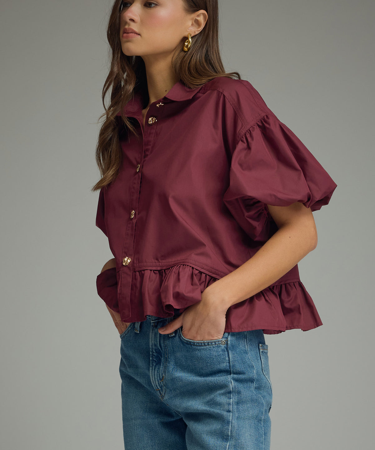 FIN RUFFLE TOP