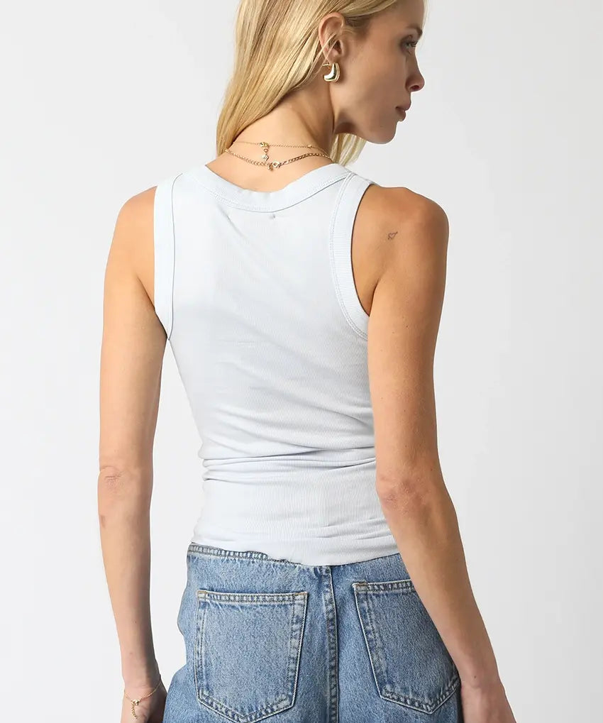 RIBBED HIGH SCOOP NECK TANK