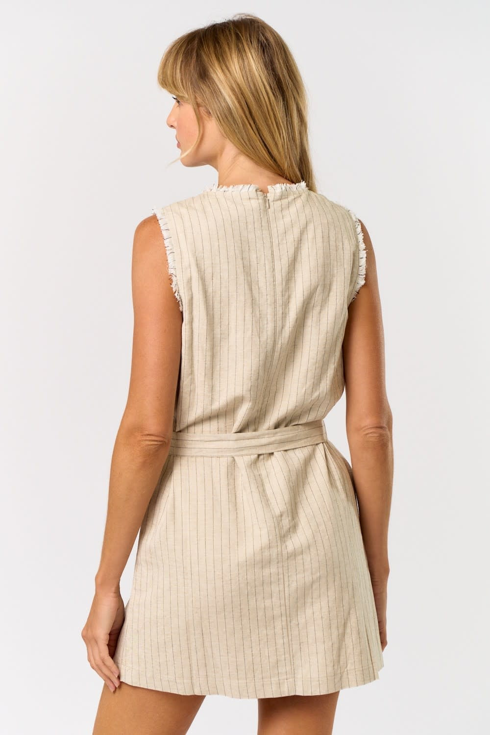 FRINGE HEM MINI DRESS W/BELT