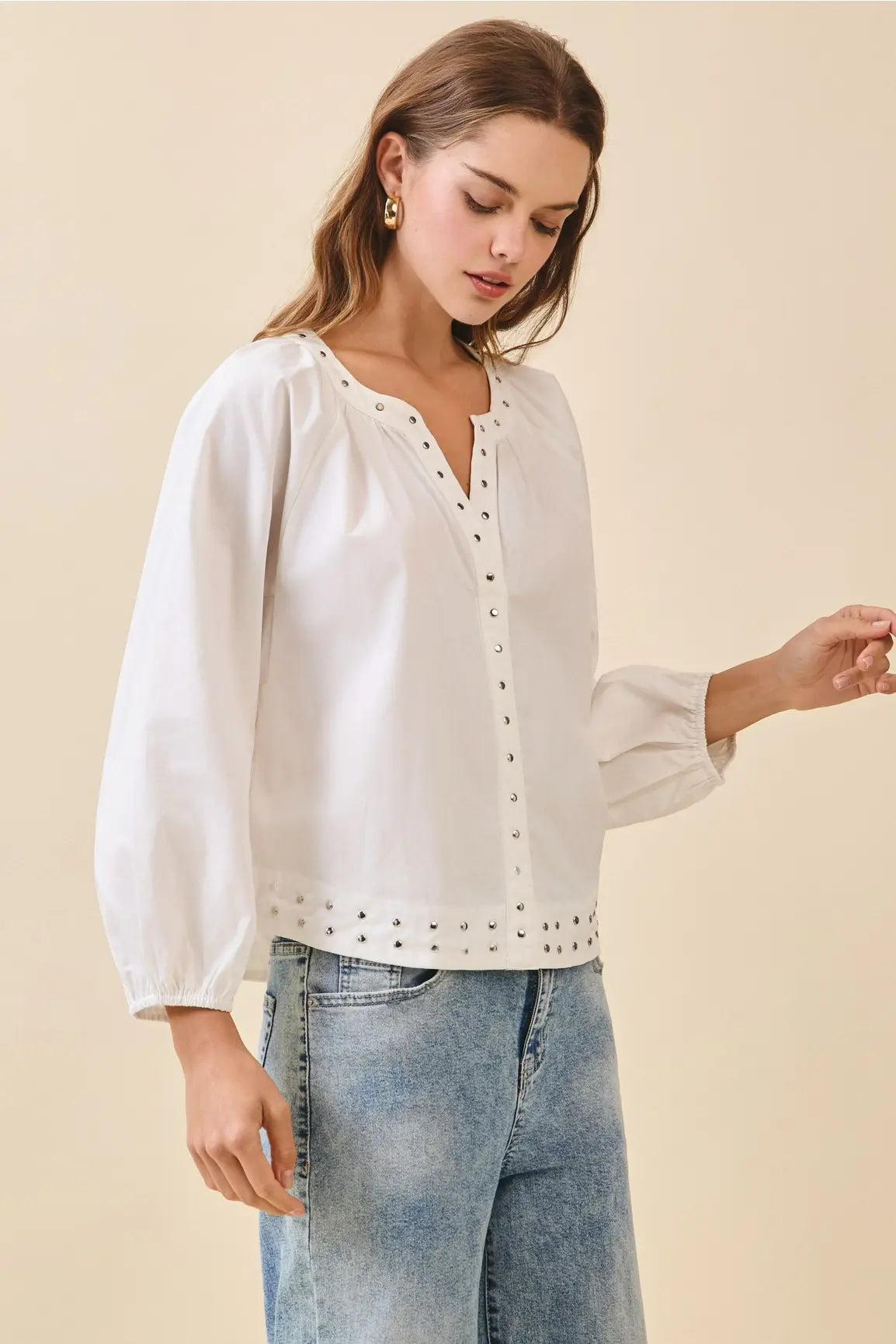 SILVER STUD LSLV BLOUSE