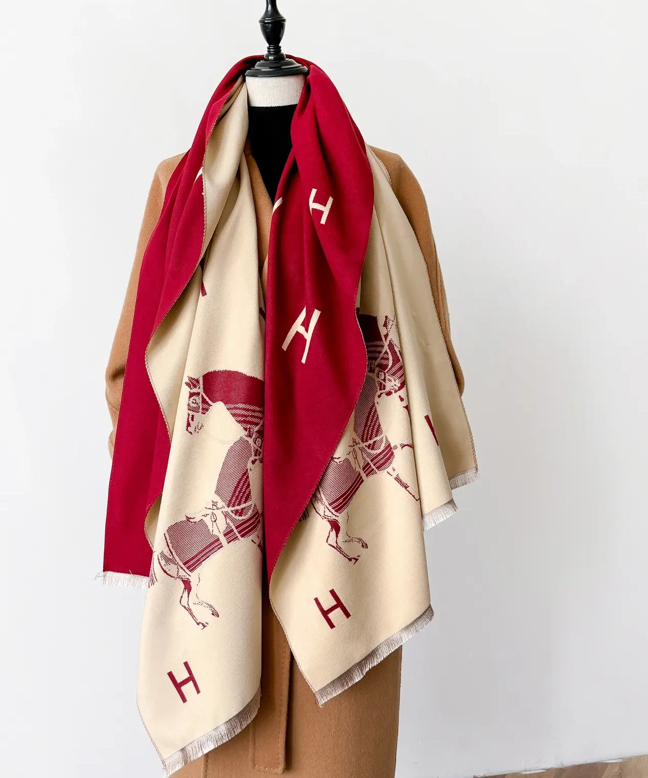 EQUESTRIAN REVERSIBLE WRAP RED CREAM STABLE