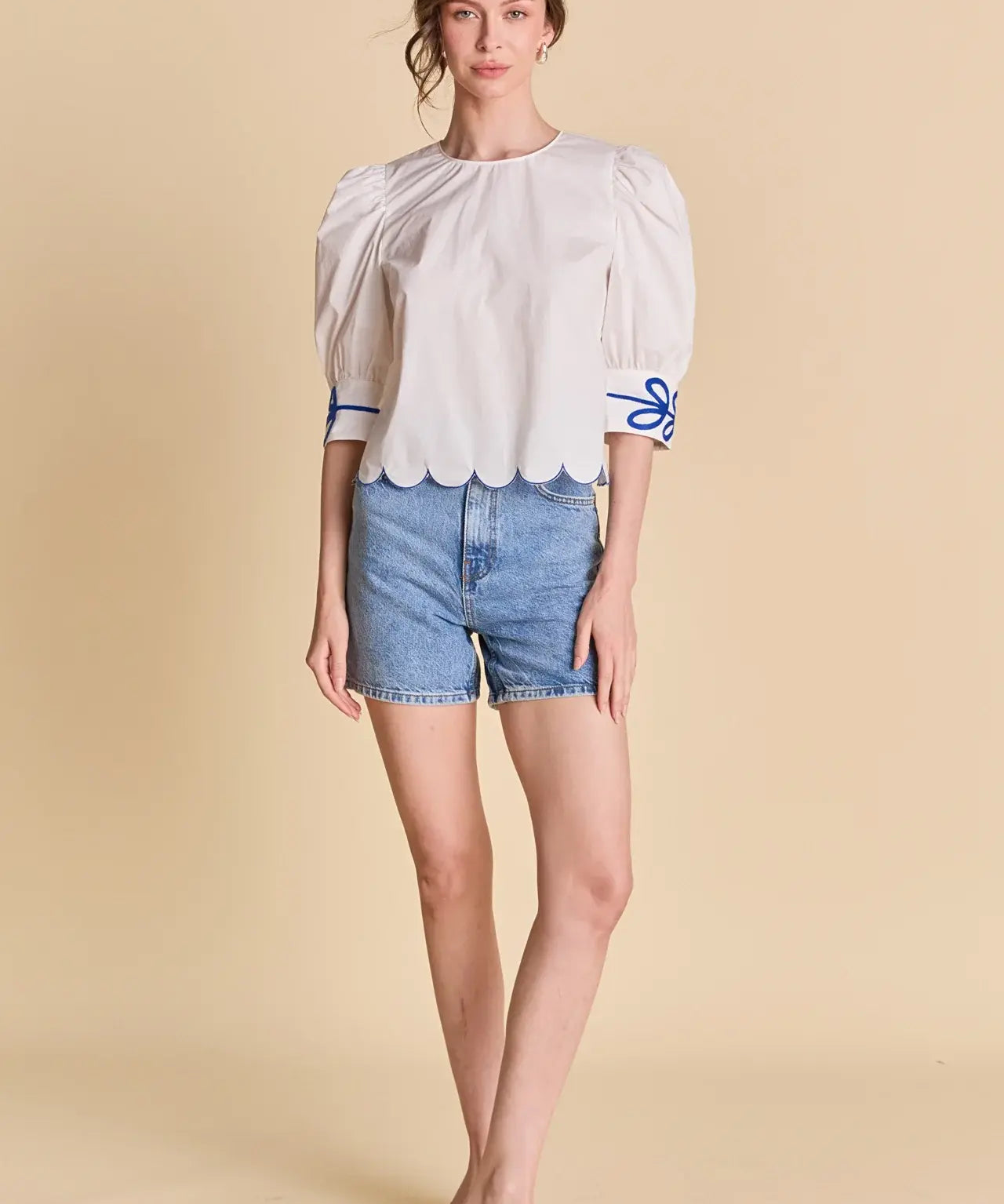 SCALLOP HEM EMBROIDERED TOP