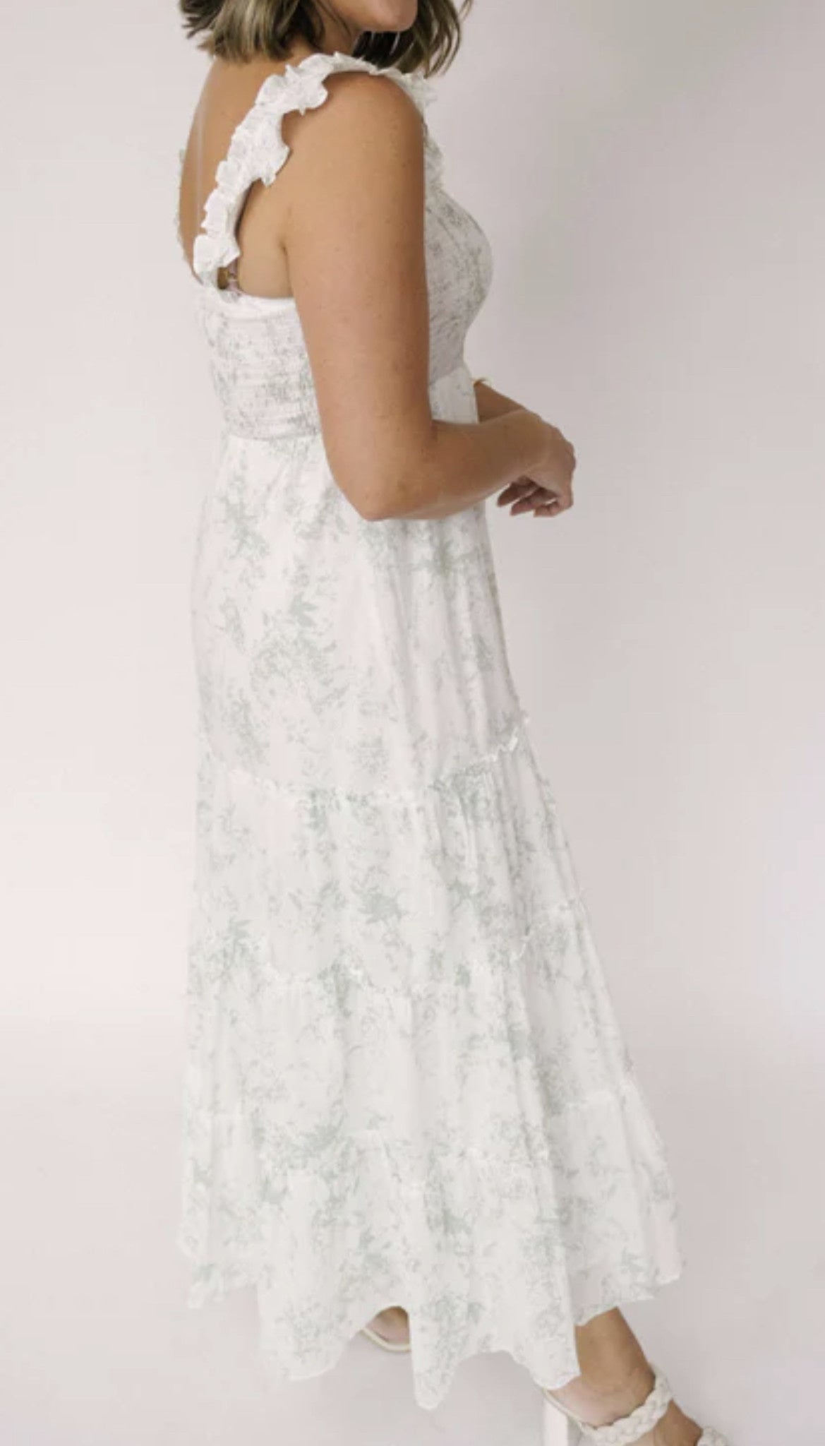 IVY SMOCKED & TIERED MAXI DRESS