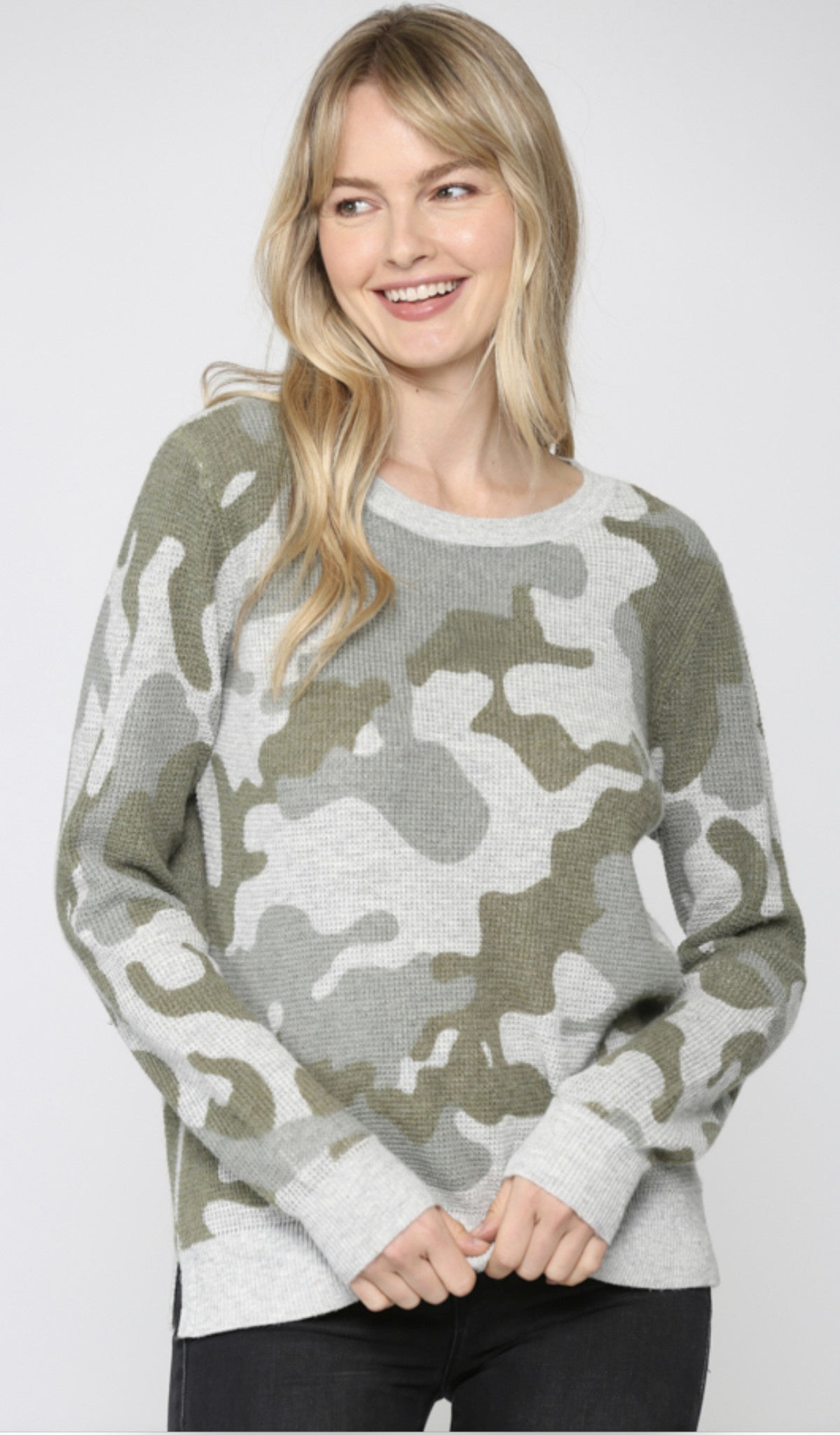 CAMO WAFFLE KNIT SWEATER