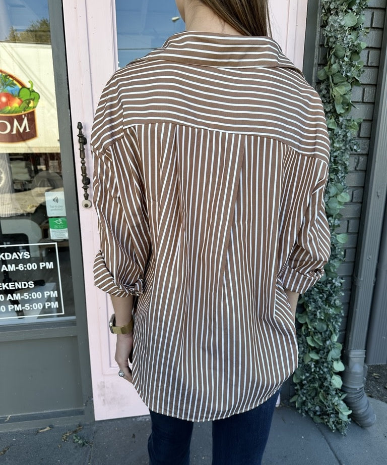 BUTTON DOWN BOYFRIEND STRIPED TOP