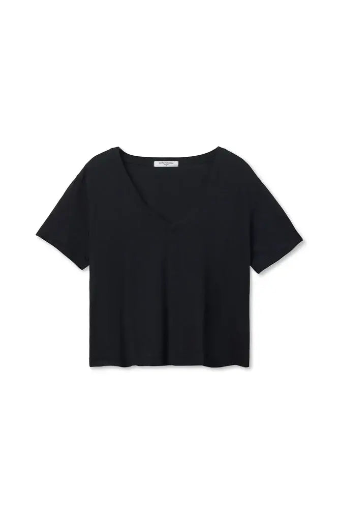 BECKETT VNECK TEE