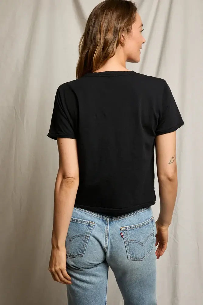 BECKETT VNECK TEE