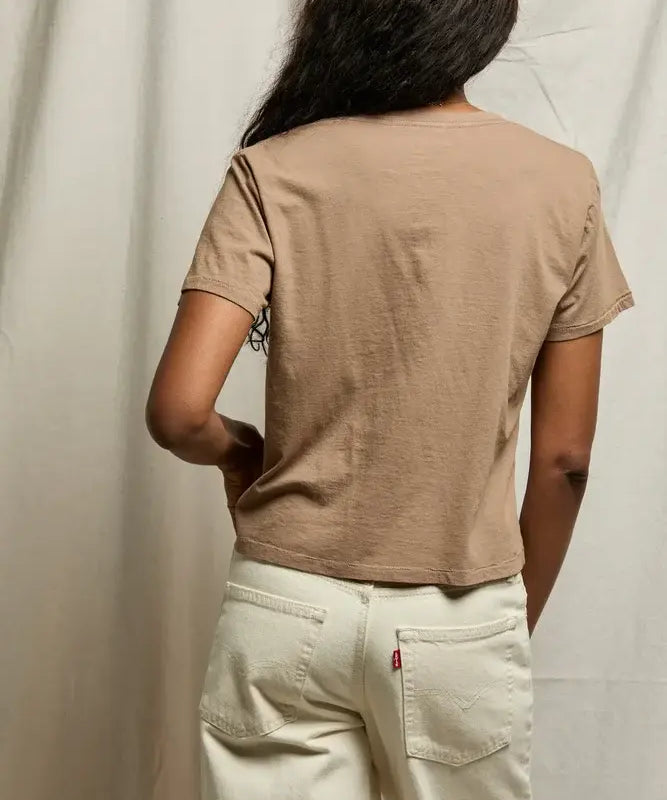 BECKETT VNECK TEE