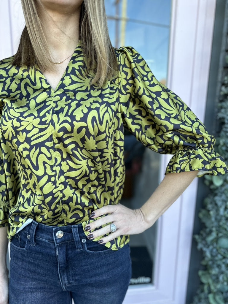 SMOCKED NECK BALLOON SLEEVE TOP