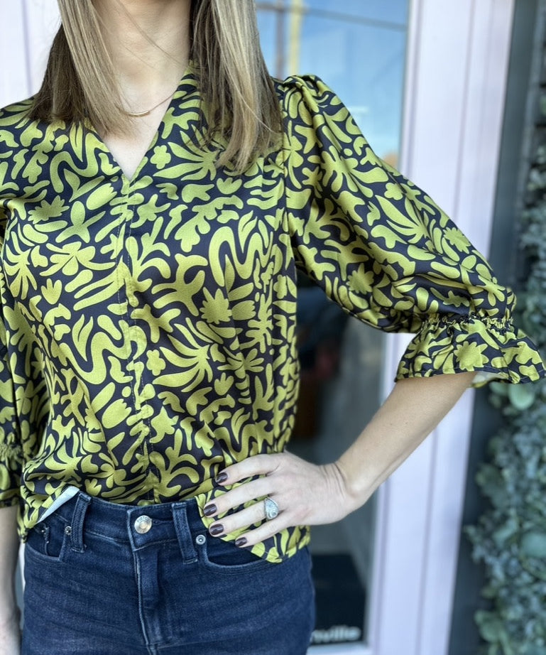 SMOCKED NECK BALLOON SLEEVE TOP