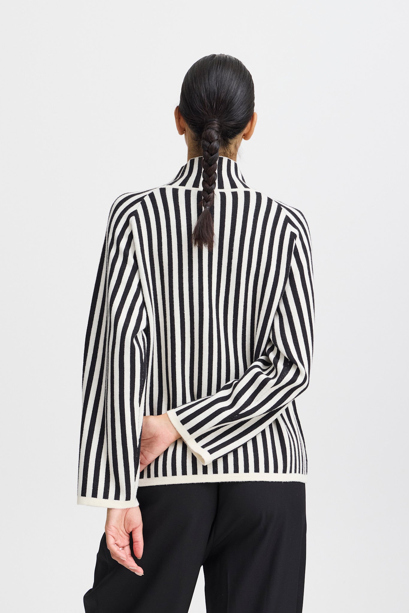 BYOTARI ROLLNECK STRIPE SWEATER