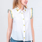 RUFFLE SSLV LEMON EMBROIDERED TOP