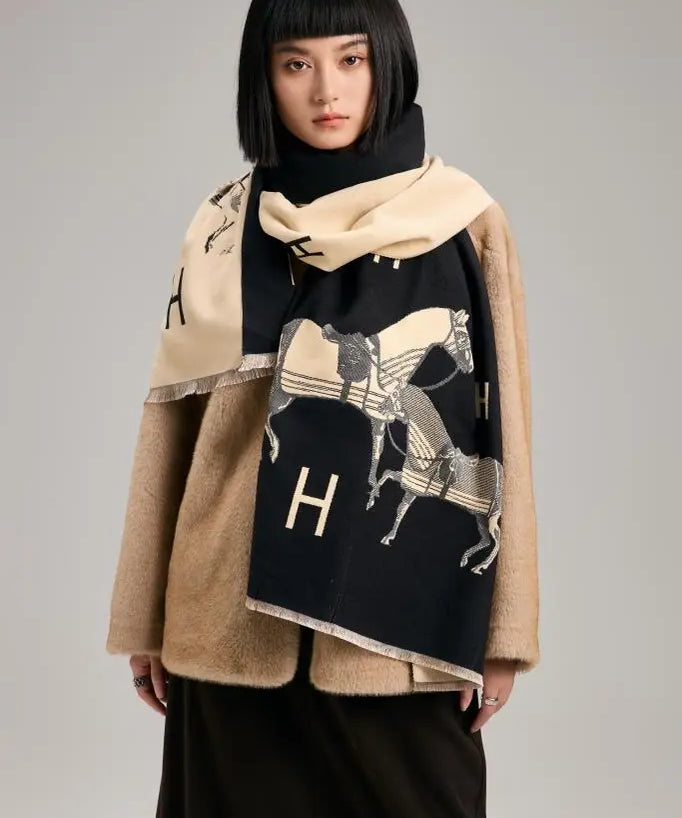 EQUESTRIAN REVERSIBLE WRAP BLACK CREAM STABLE
