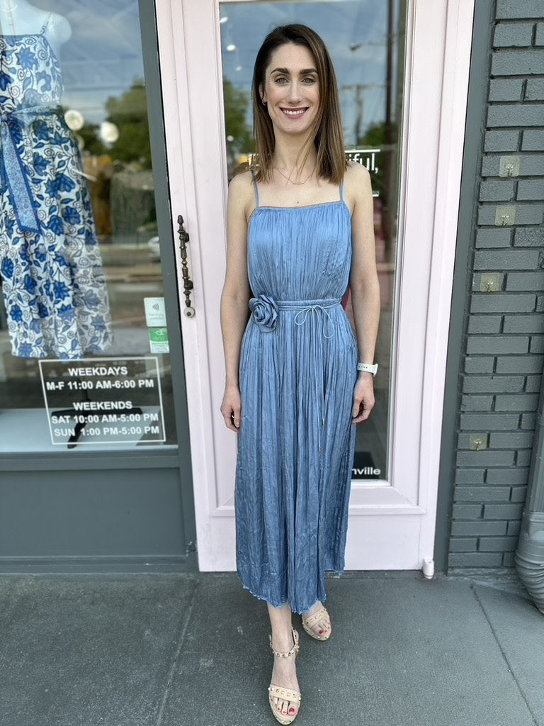CAMI MAXI DRESS W/ROSE WAIST TIE