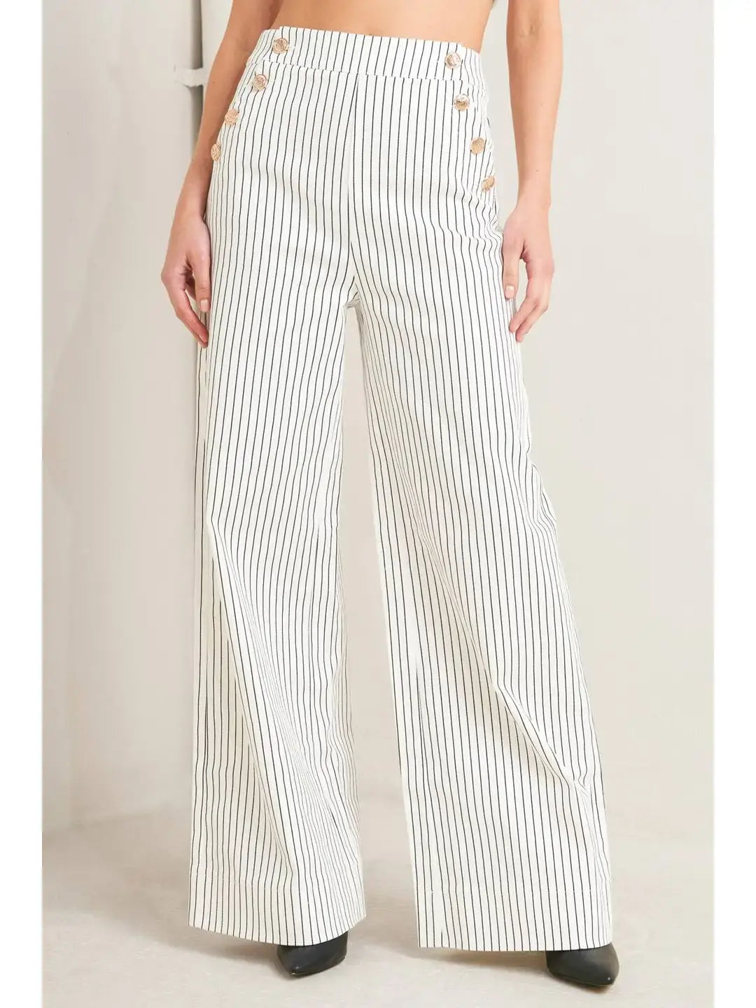 STRIPED JEAN W/BUTTON DETAIL