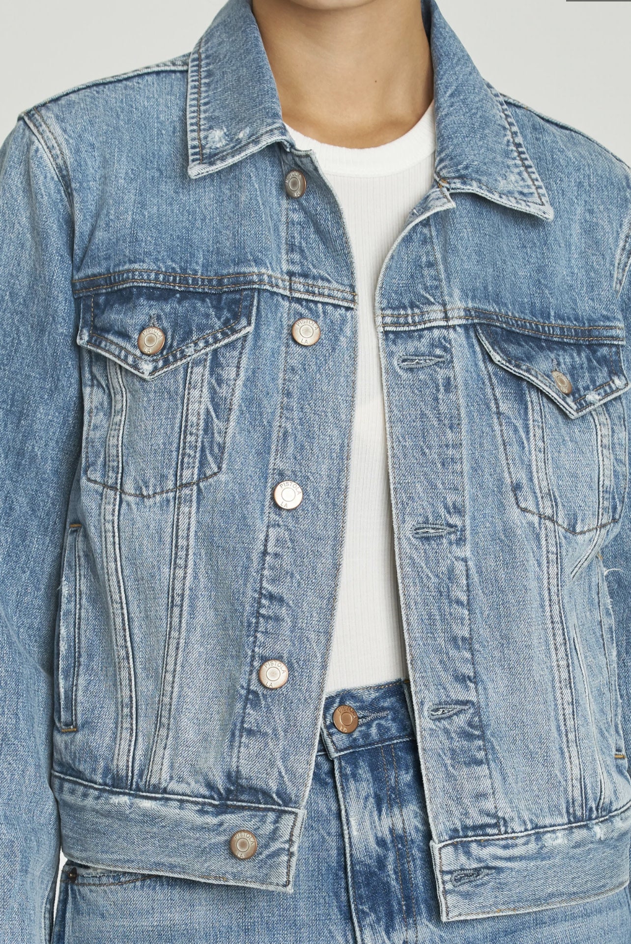 FITTED DENIM JACKET