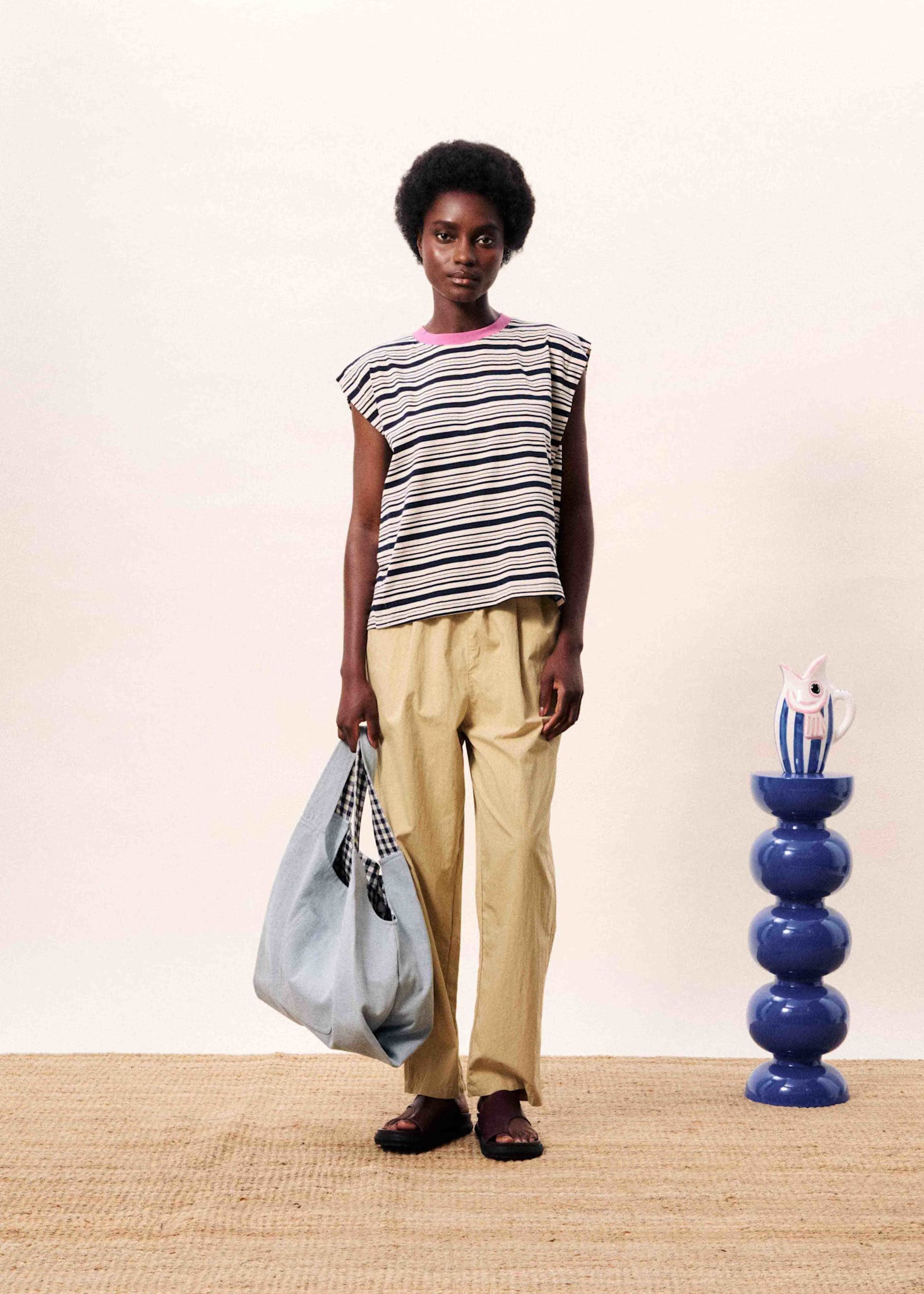 STRIPED TEE W/CONTRAST NECK