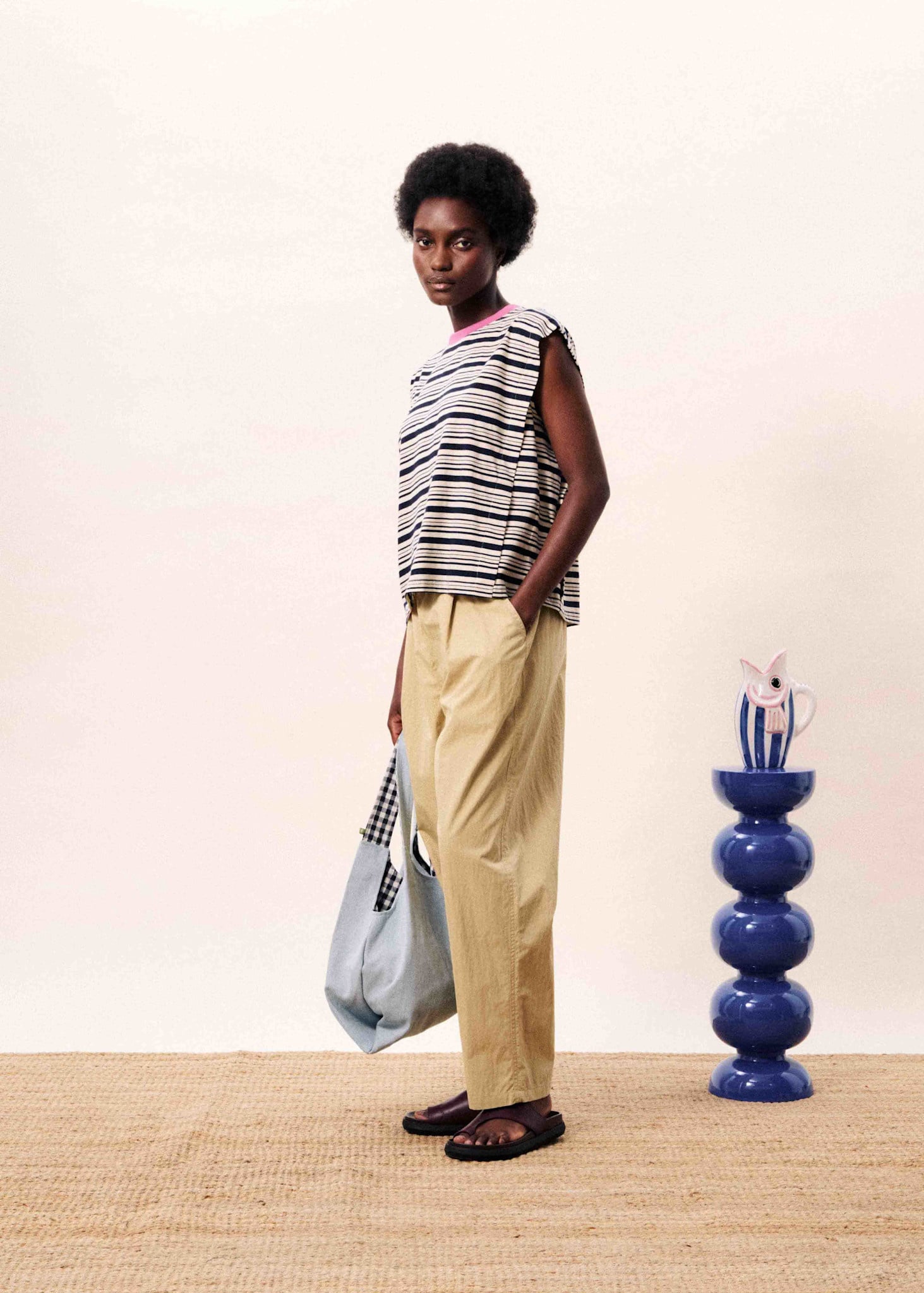 STRIPED TEE W/CONTRAST NECK