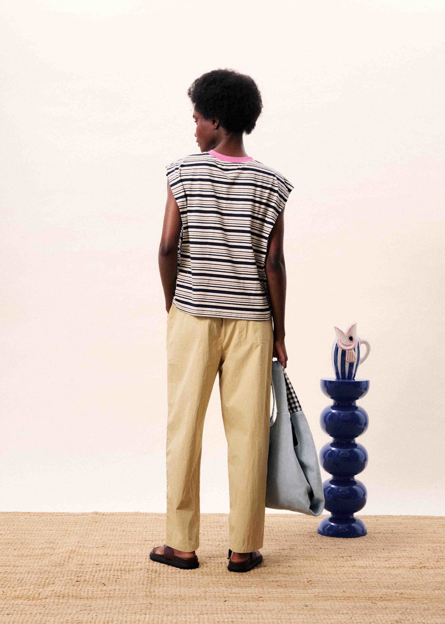 STRIPED TEE W/CONTRAST NECK