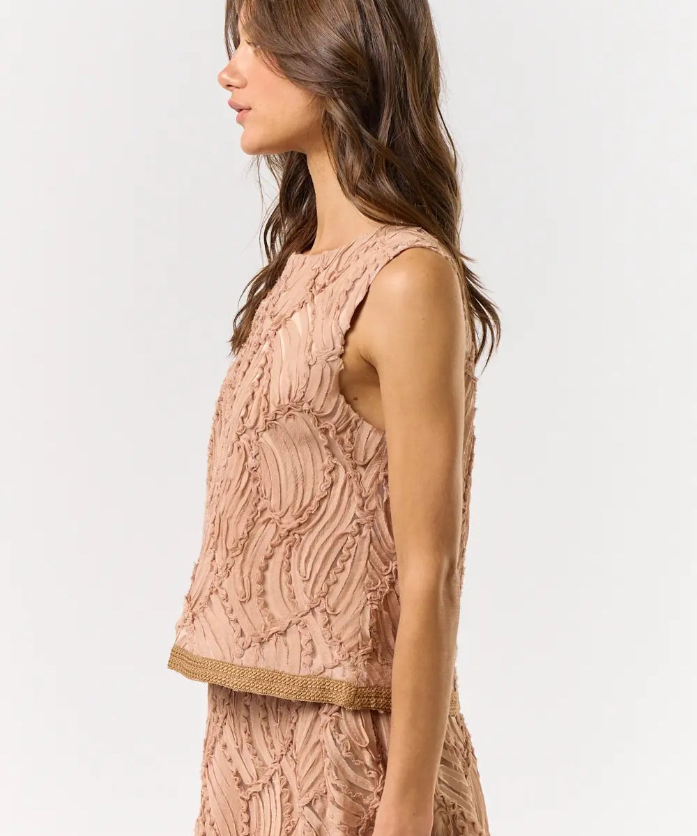 SLVLESS TEXTURED TOP
