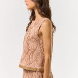 SLVLESS TEXTURED TOP