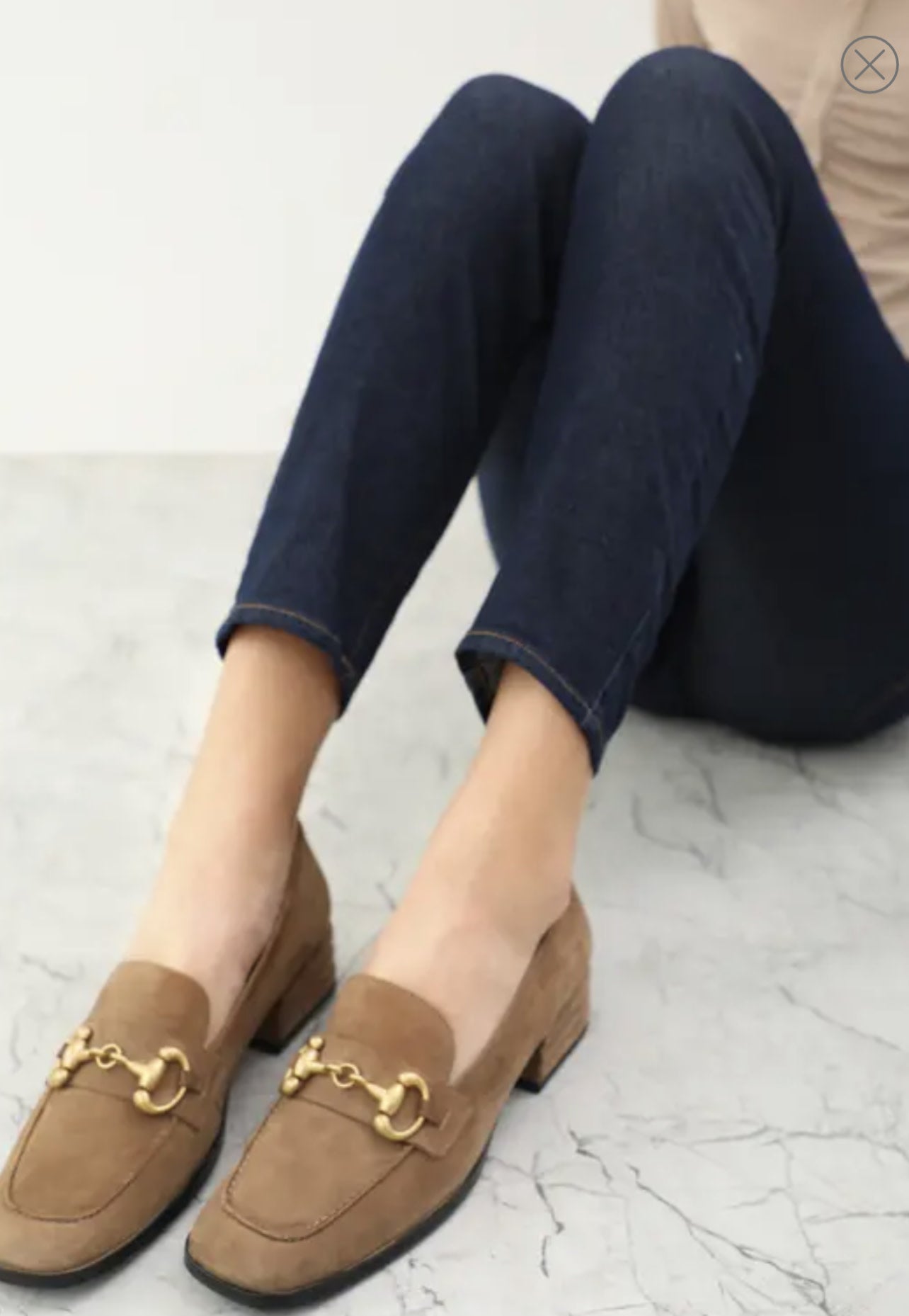 SUEDE LOAFER PUMP