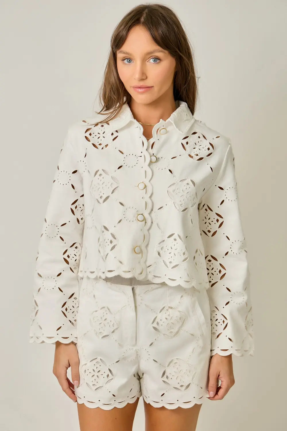 SCALLOP HEM EYELET JACKET