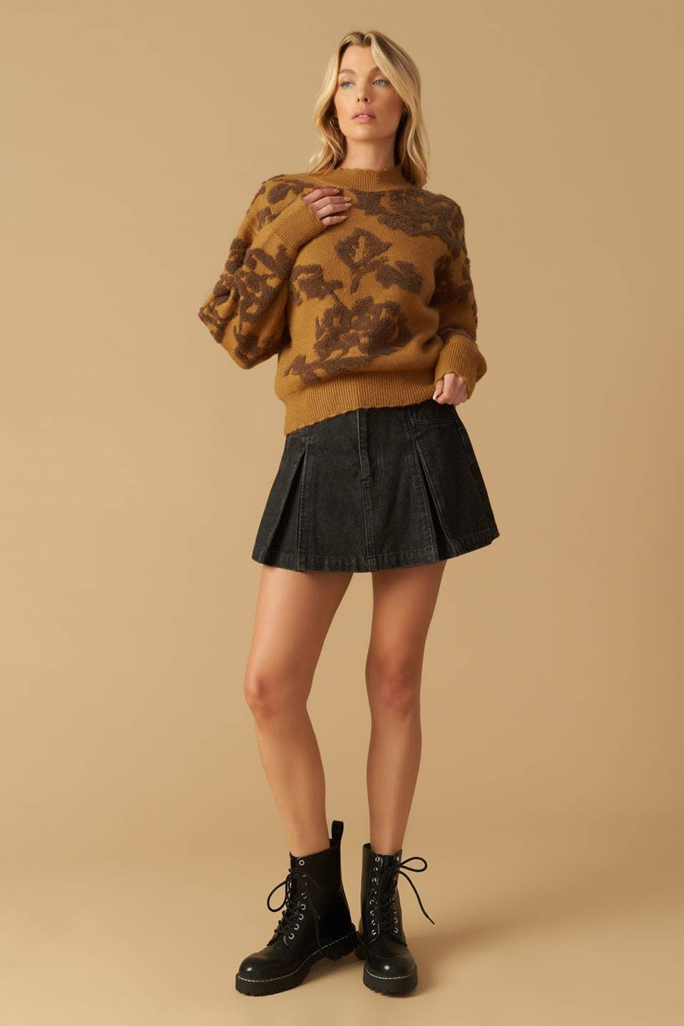 TEXTURED PULLOVER SWEATER