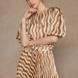 WAVY STRIPE PUFF SLEEVE TOP