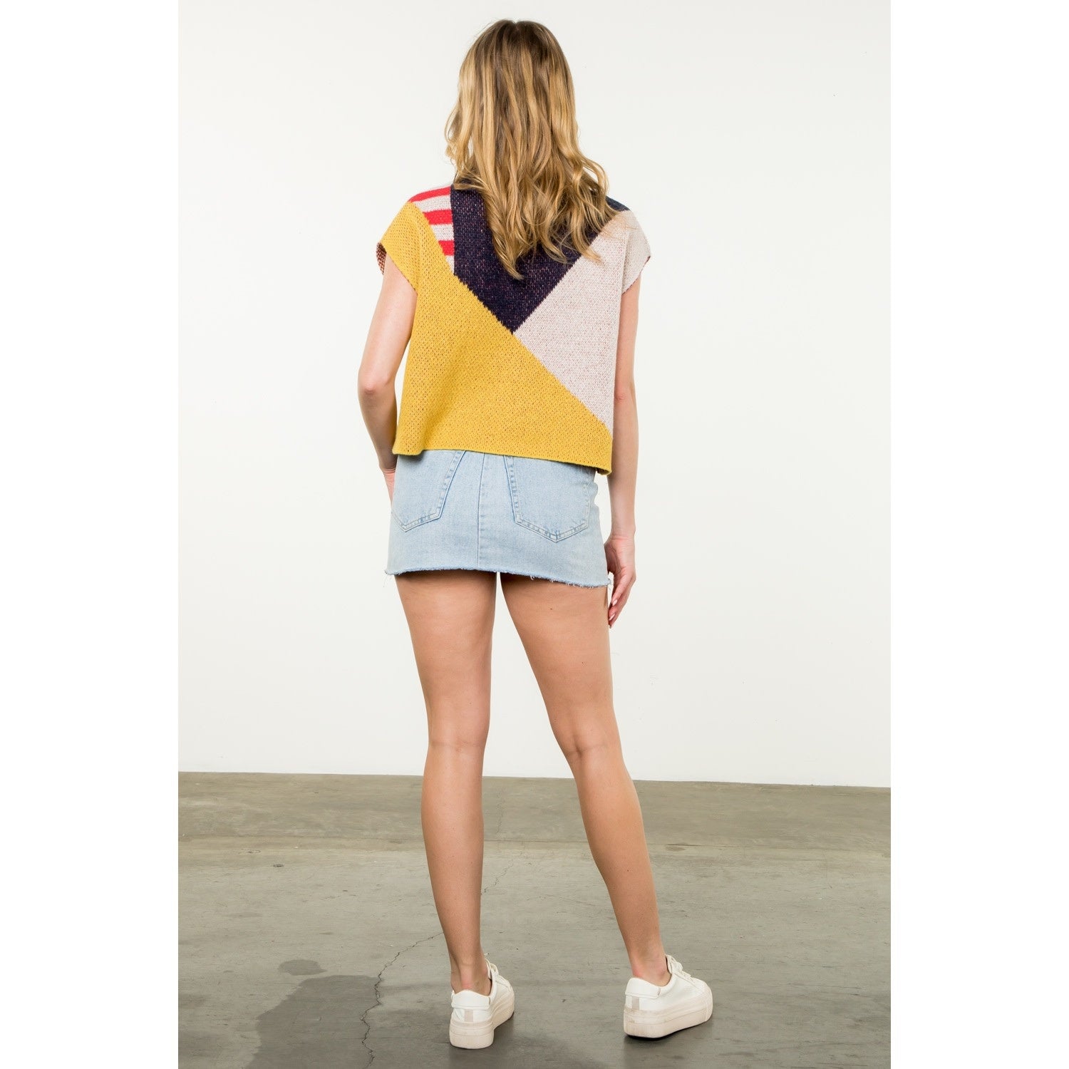 PATTERN KNIT VEST