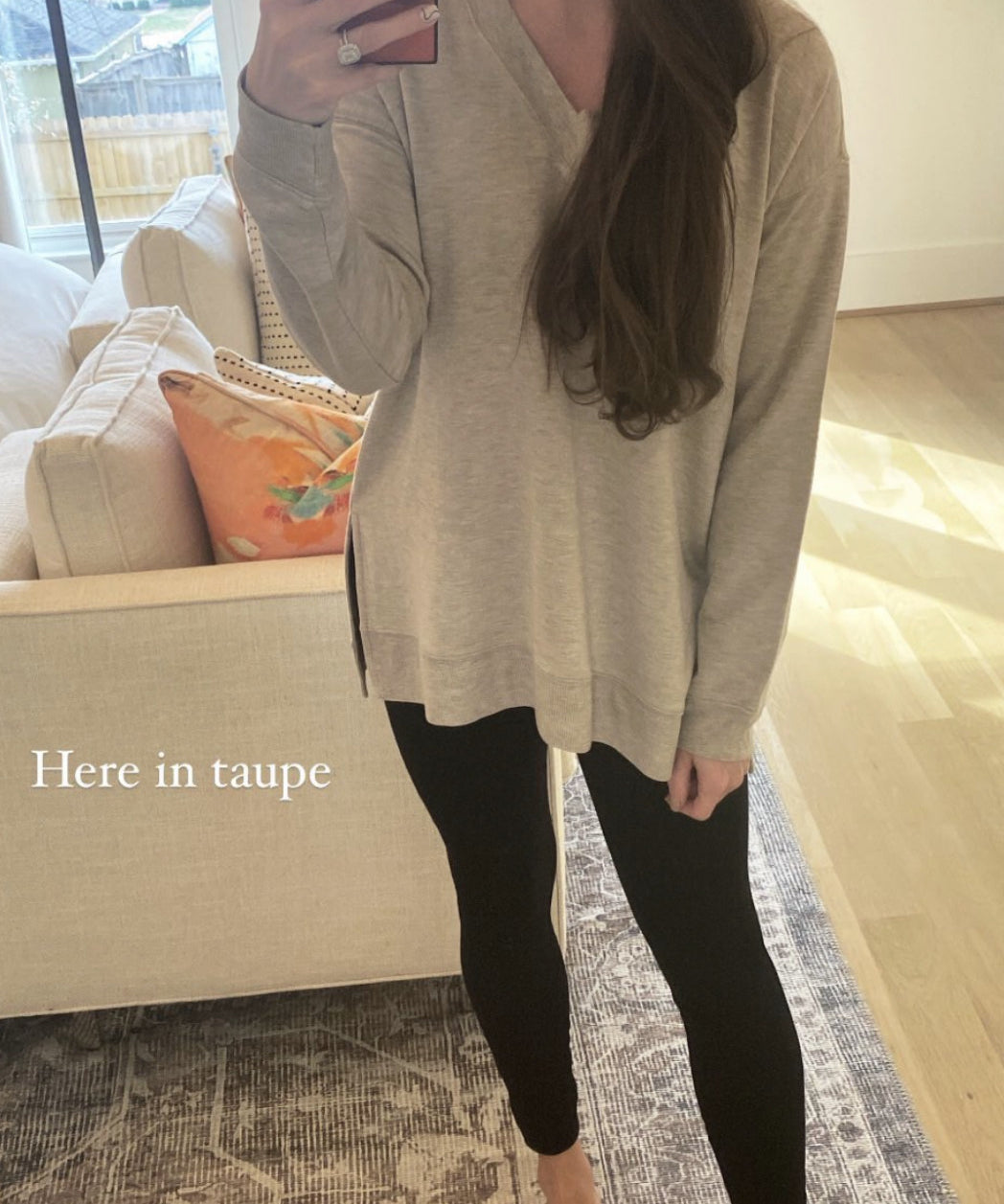 V NECK ATHLEISURE TOP