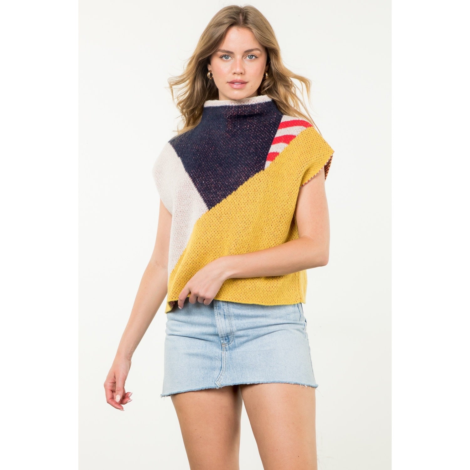 PATTERN KNIT VEST