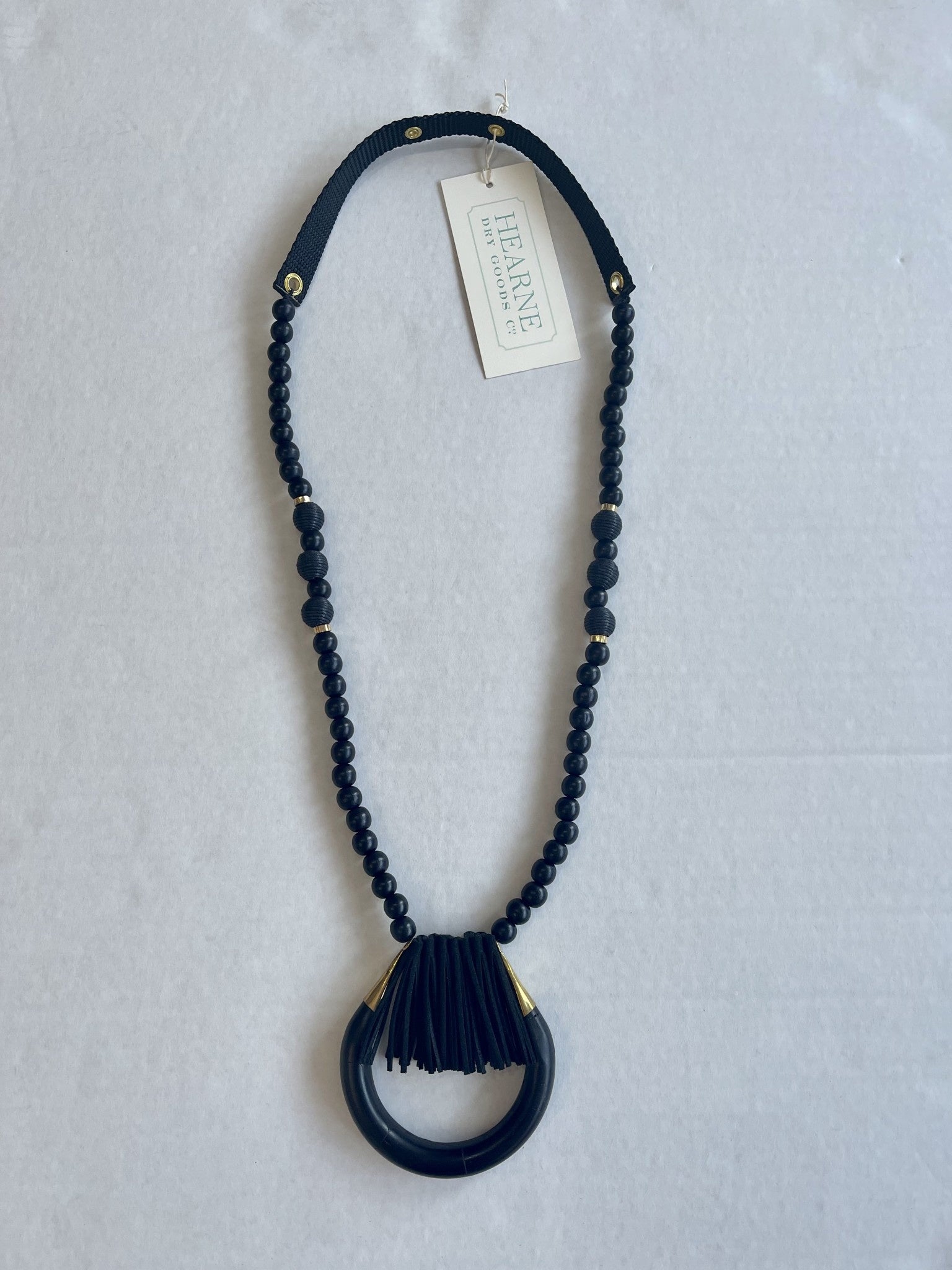 ASHLEY BLK FRINGE NECKLACE