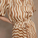 WAVY STRIPE PUFF SLEEVE TOP