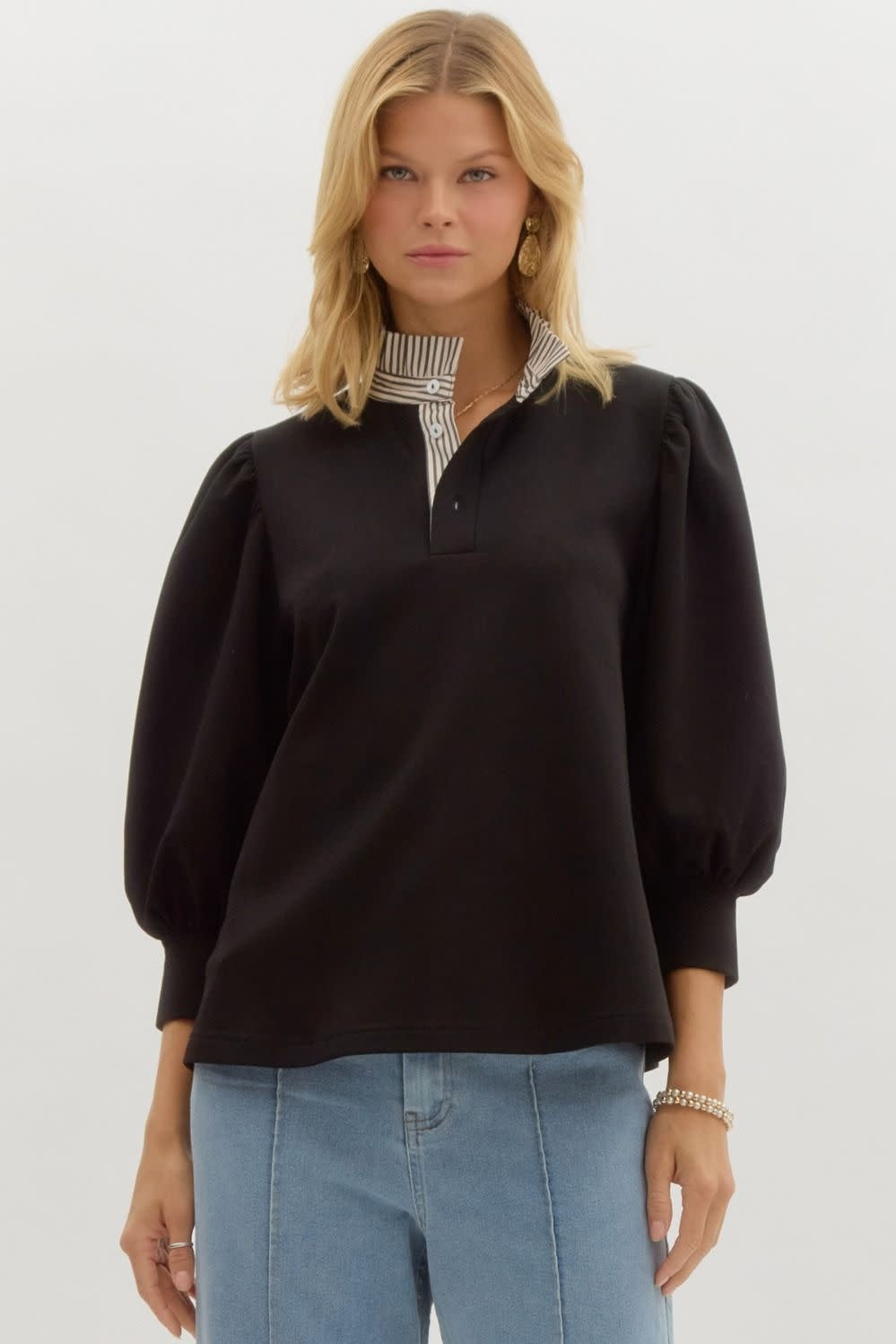 KNIT TOP WITH RUFFLE STRIPED COLLAR