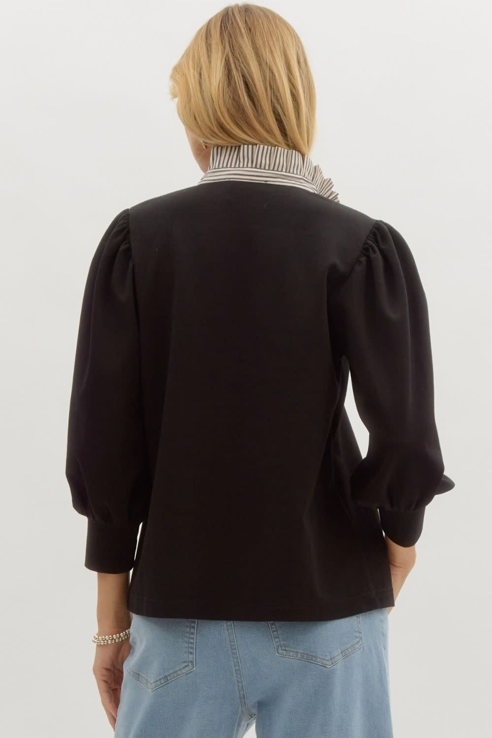 KNIT TOP WITH RUFFLE STRIPED COLLAR