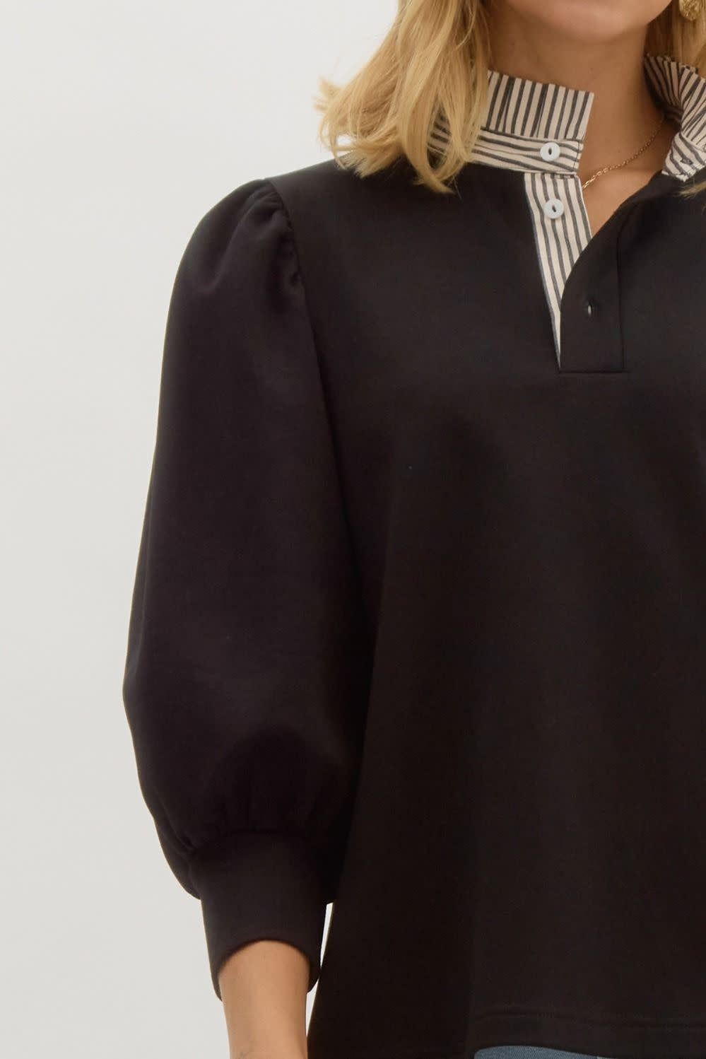 KNIT TOP WITH RUFFLE STRIPED COLLAR