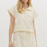 ATHLEISURE SCALLOP TOP