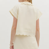 ATHLEISURE SCALLOP TOP