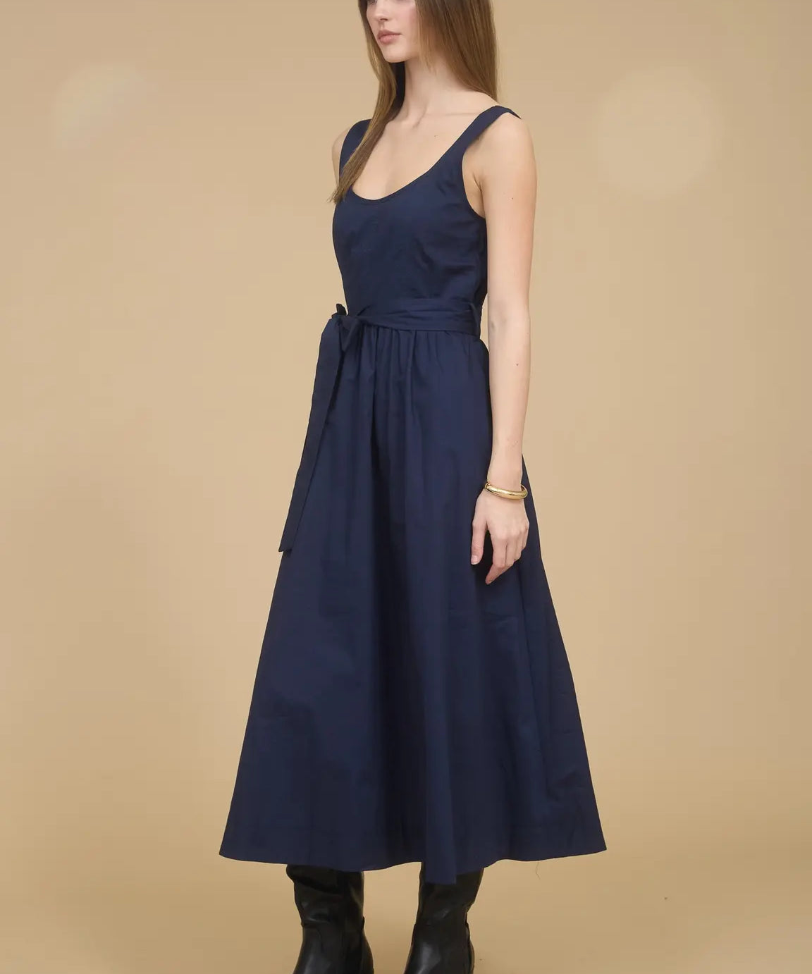 SLVLESS A-LINE MIDI W/ TIE BELT