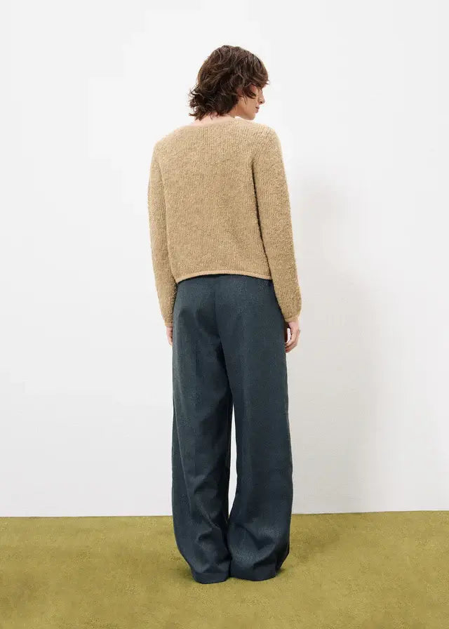 TWO POCKET KNITTED CARDIGAN