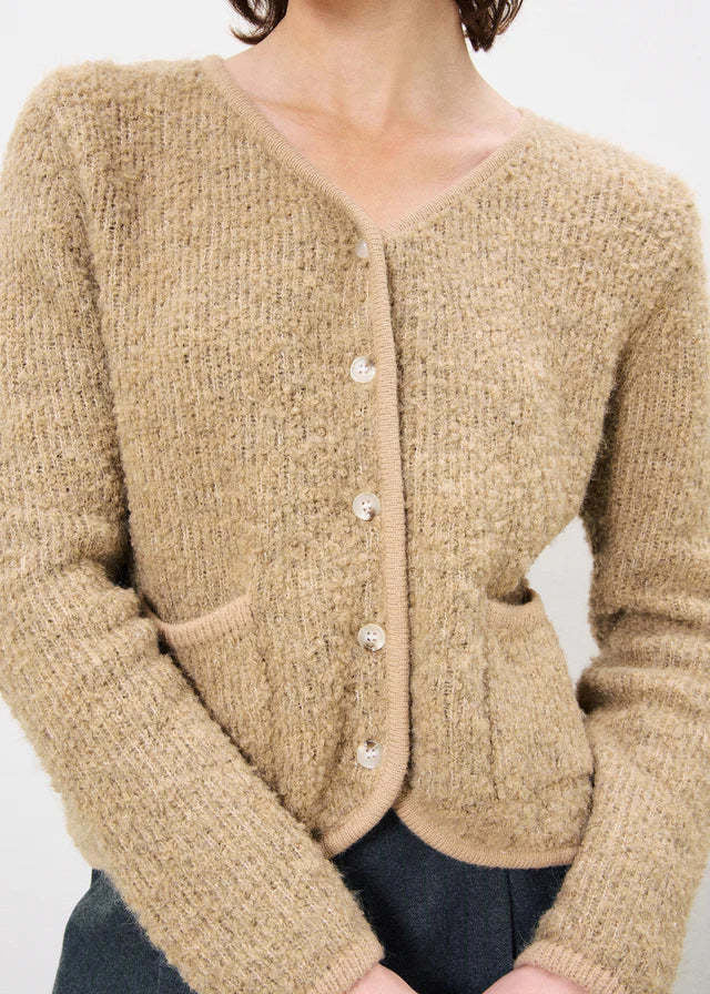 TWO POCKET KNITTED CARDIGAN
