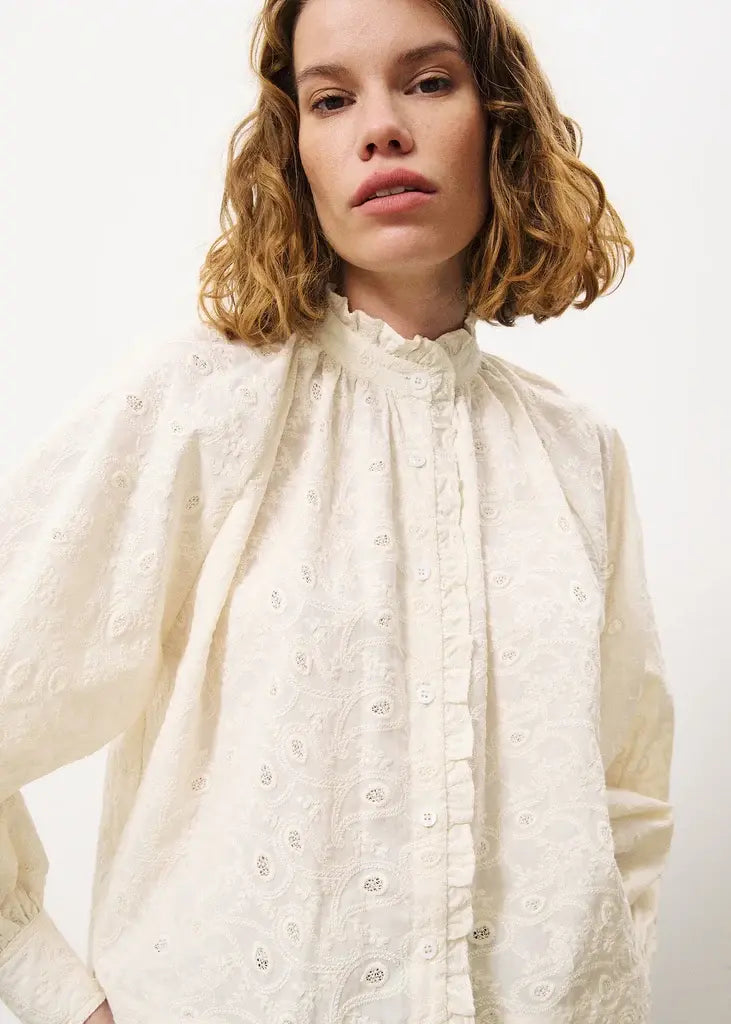 ELINE EYELET  PRINT BLOUSE