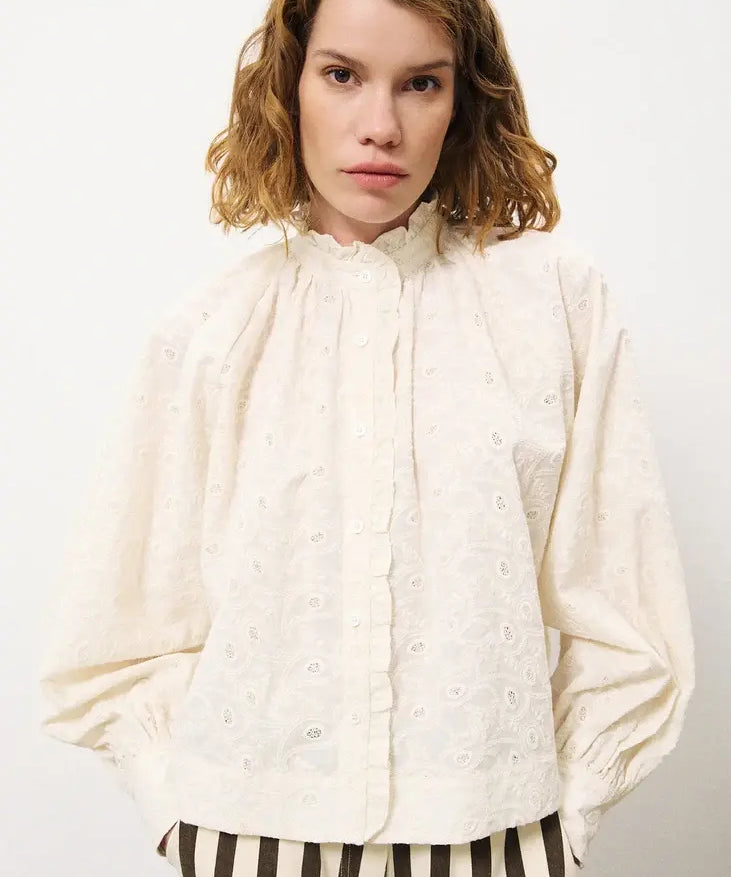 ELINE EYELET  PRINT BLOUSE