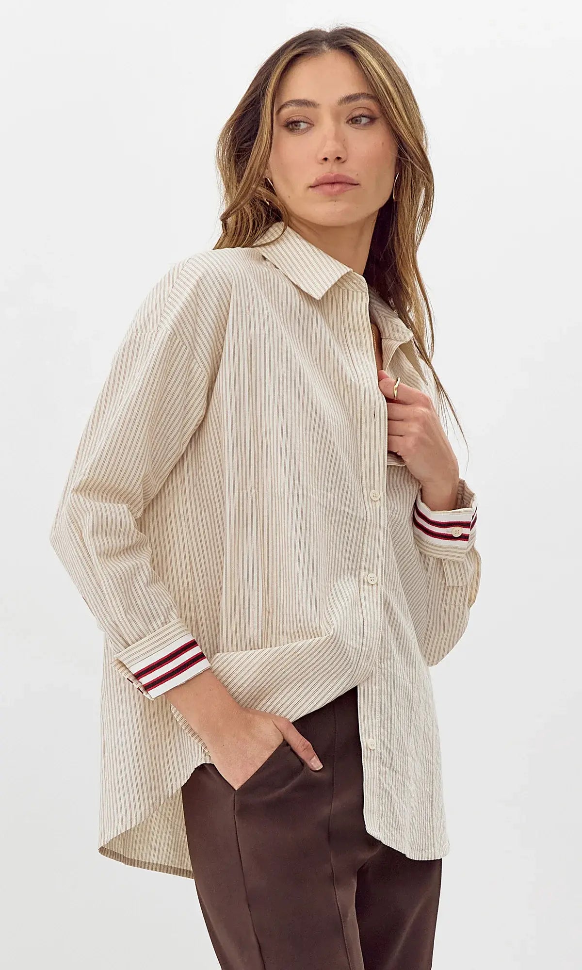 STRIPED BUTTON DOWN W/SLEEVE DETAIL