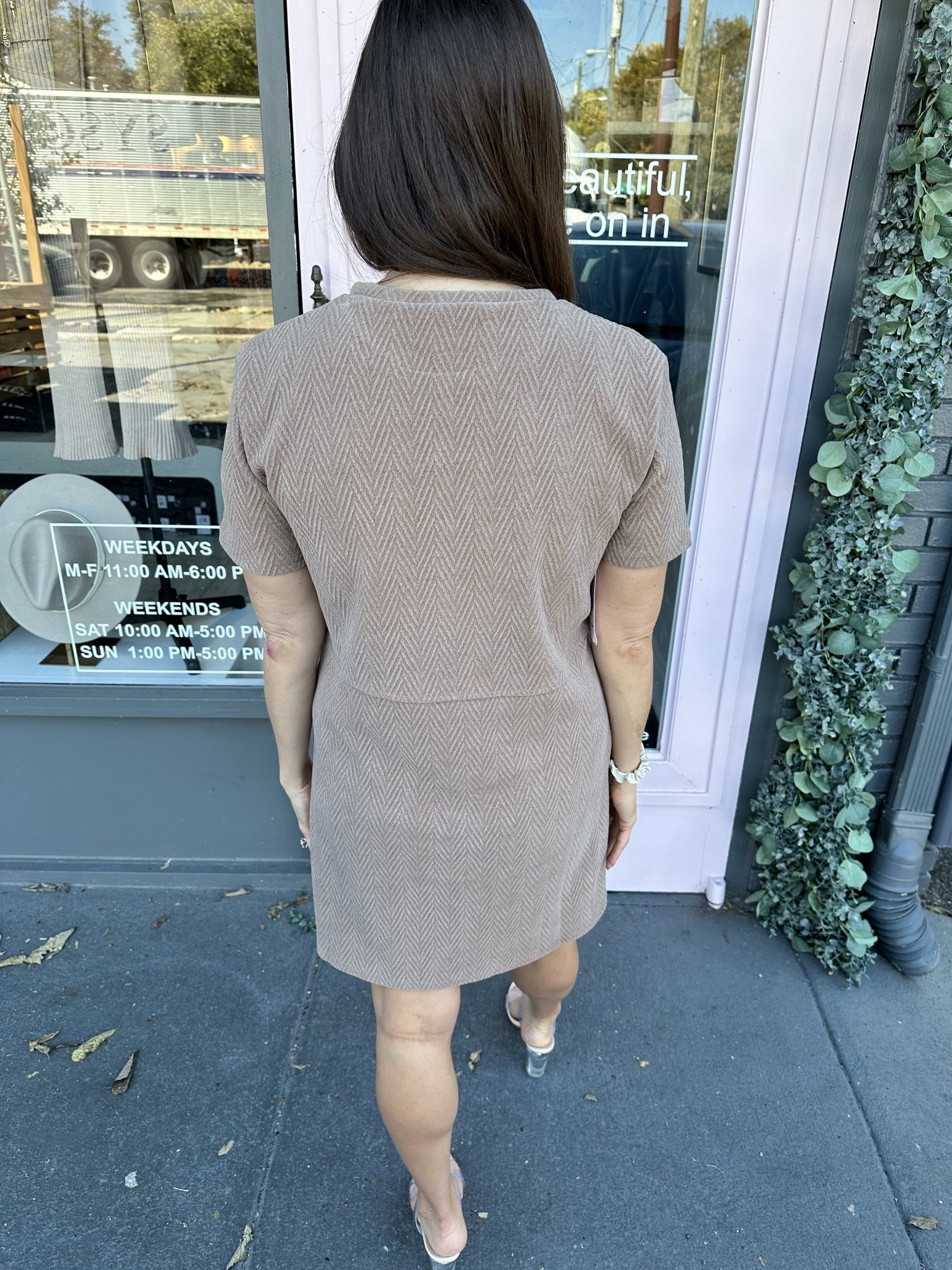 CHENILLE TEXTURED SHIFT DRESS