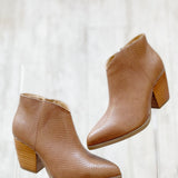 TEXTURED V FRONT BOOTIE