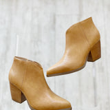 TEXTURED V FRONT BOOTIE