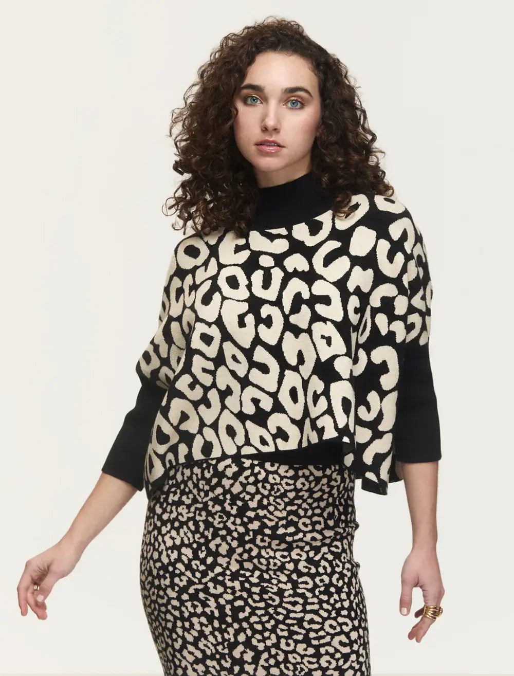 AJA BOZOMA SWEATER