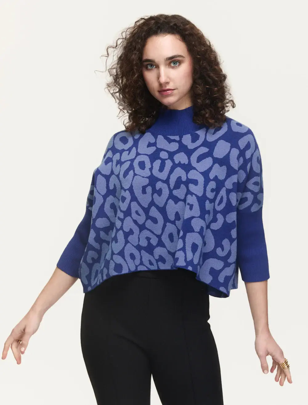AJA BOZOMA SWEATER